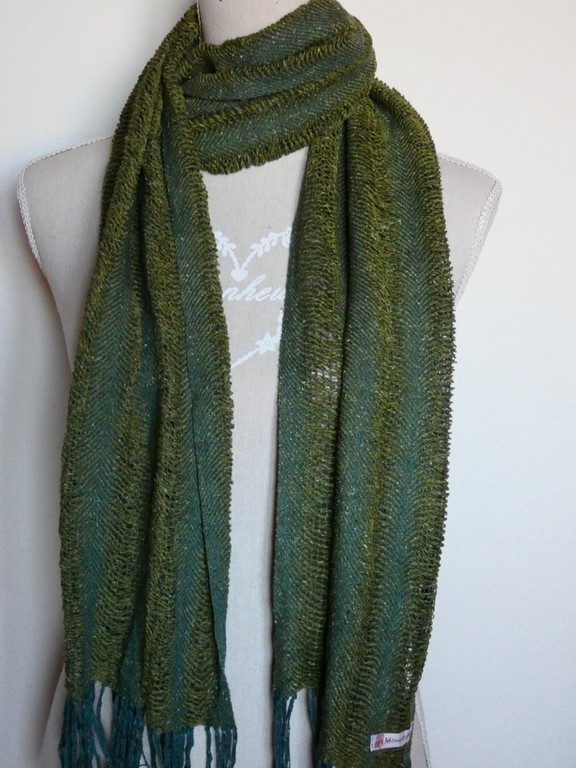 Métier d'Antan: Echarpe tissée en soie sauvage