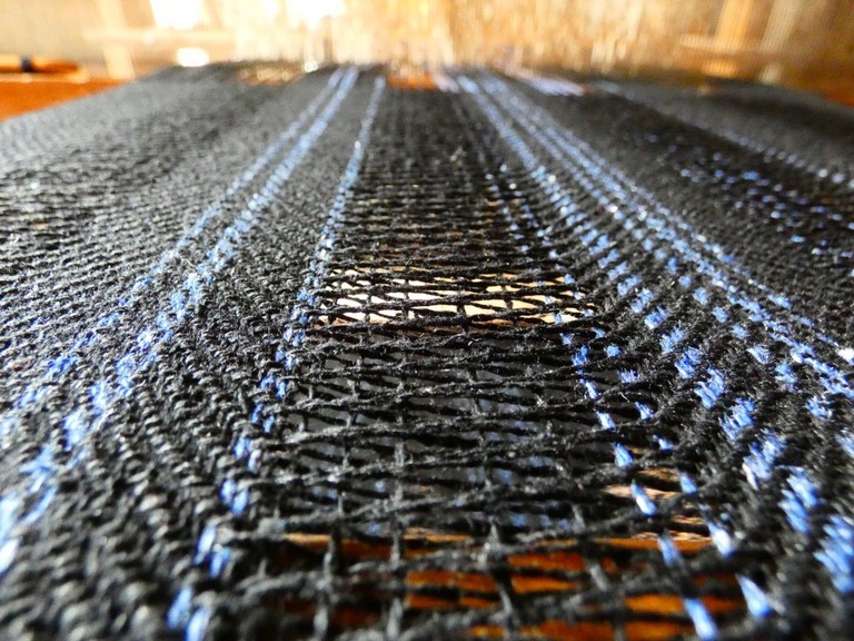 Métier d'Antan: Echarpe tissée en soie sauvage