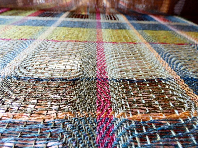 Métier d'Antan: Echarpe tissée en soie sauvage