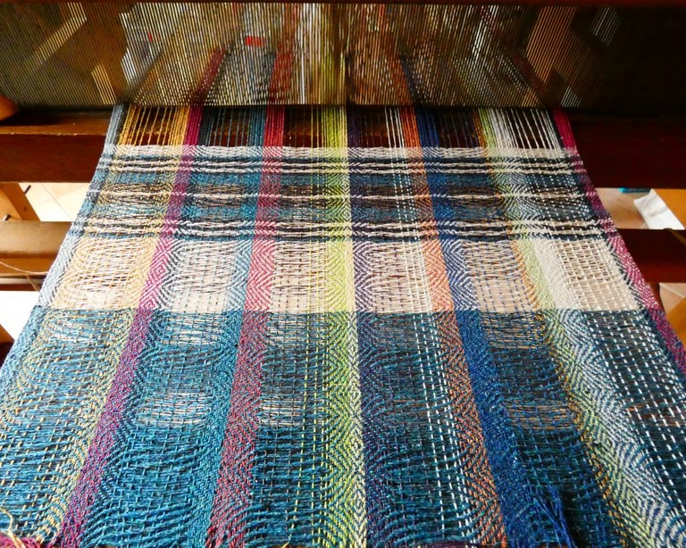 Métier d'Antan: Echarpe tissée en soie sauvage