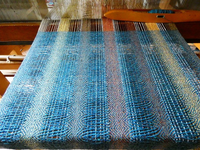 Métier d'Antan: Echarpe tissée en soie sauvage