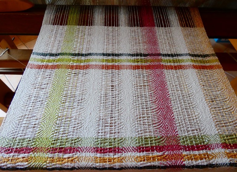Métier d'Antan: Echarpe tissée en soie sauvage