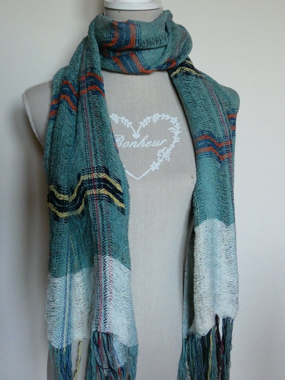 Métier d'Antan: Echarpe tissée en soie sauvage