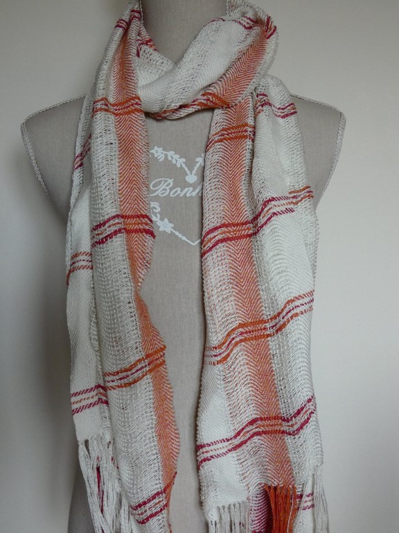 Métier d'Antan: Echarpe tissée en soie sauvage