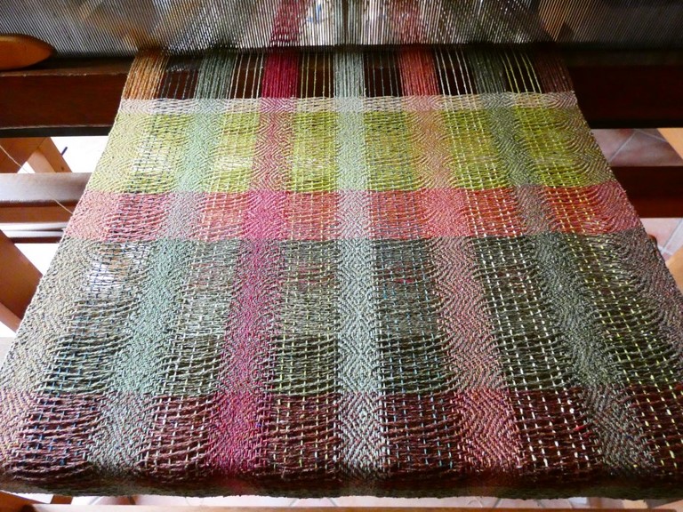 Métier d'Antan: Echarpe tissée en soie sauvage
