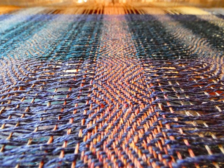 Métier d'Antan: Echarpe tissée en soie sauvage