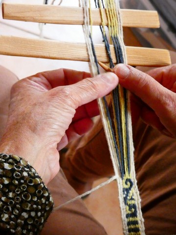 Métier d'Antan: atelier tissage à la ceinture