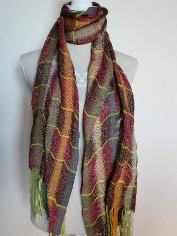 Echarpe tissée en soie sauvage Métier d'Antan: Echarpe tissée en soie sauvageMétier d'Antan: Echarpe tissée en soie sauvage